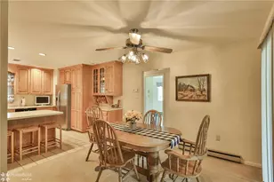 573 Longacre Dr, Lehigh Township, PA 18035 - Photo 15