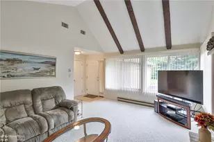 573 Longacre Dr, Lehigh Township, PA 18035 - Photo 5