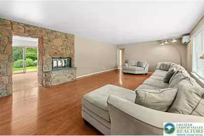 614 Glenwood Street, Emmaus Boro, PA 18049 - Photo 9
