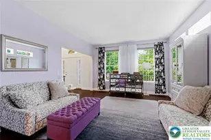 25 Crest Blvd, Palmer Twp, PA 18045 - Photo 13