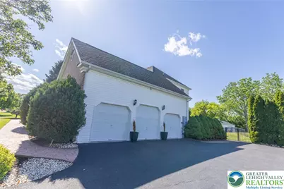 4508 Homestead Drive, Lower Nazareth Twp, PA 18064 - Photo 5