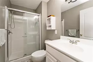 2549 Chandlee Ct, Macungie Boro, PA 18062 - Photo 29