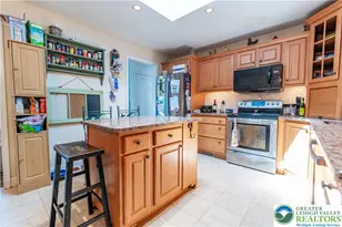 518 Bauer Rd, Moore Township, PA 18014 - Photo 9