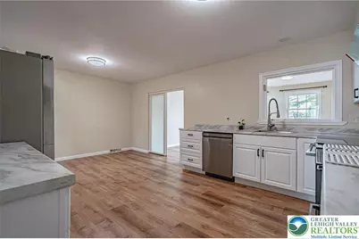 5650 Greens Drive, Lower Macungie Township, PA 18106 - Photo 11