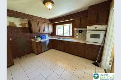 2065 Hopewell Road, Bethlehem City, PA 18017 - Photo 5