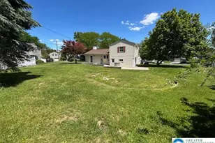 2065 Hopewell Rd, Bethlehem City, PA 18017 - Photo 17