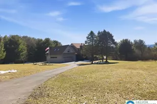 205 Sycamore Dr, Eldred Twp, PA 18071 - Photo 3