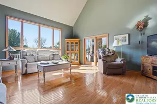 205 Sycamore Dr, Eldred Twp, PA 18071 - Photo 9