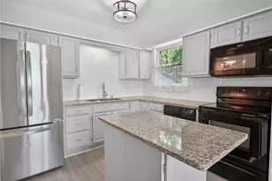 1032 Forest Dr, Stroudsburg, PA 18360 - Photo 25