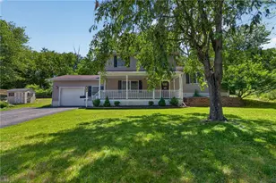 1032 Forest Dr, Stroudsburg, PA 18360 - Photo 5
