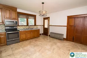 802 4th St, Whitehall Township, PA 18052 - Photo 9
