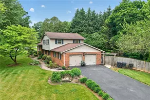 797 Barrymore Ln, Bethlehem City, PA 18017 - Photo 7