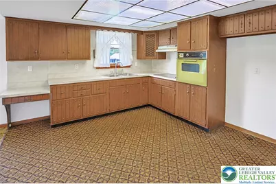1004 Maple Street, Pottsville, PA 17901 - Photo 17