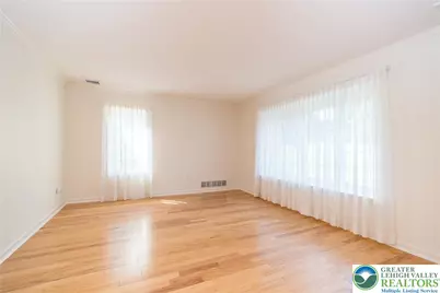 2931 Exeter Drive, Lower Macungie Township, PA 18049 - Photo 5