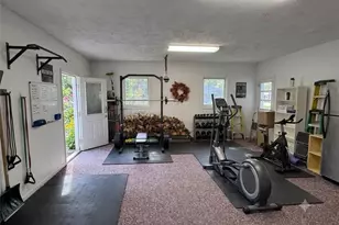 3146 Club Dr, Salisbury Township, PA 18103 - Photo 57