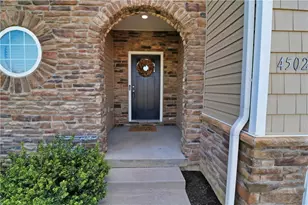 4502 Benjamin CT, Emmaus Boro, PA 18049 - Photo 3