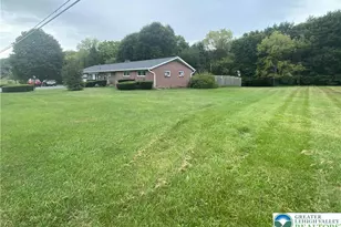 4405 Lehigh Dr, Lehigh Township, PA 18088 - Photo 3