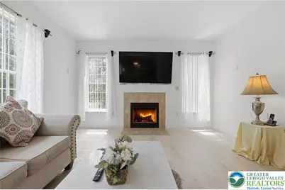 1017 Woodberry Drive, Mountain Top, PA 18707 - Photo 5
