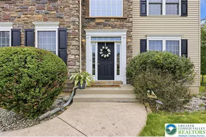 1017 Woodberry Drive, Mountain Top, PA 18707 - Photo 3