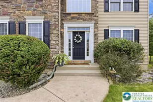 1017 Woodberry Dr, Mountain Top, PA 18707 - Photo 3