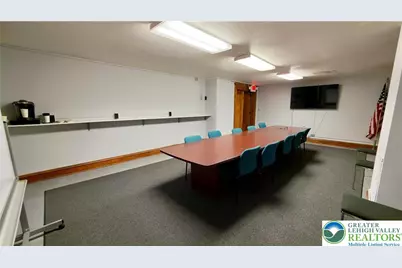 1524 W Linden Street #4th Fl, Allentown City, PA 18102 - Photo 9