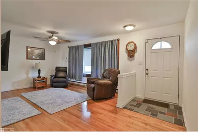 205 W Moorestown Road, Bushkill Twp, PA 18091 - Photo 3