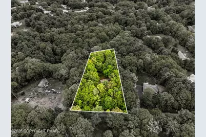 1585 Starry Lane, Chestnuthill Twp, PA 18330 - Photo 5