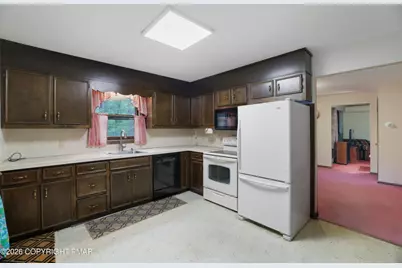 1585 Starry Lane, Chestnuthill Twp, PA 18330 - Photo 3