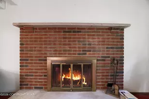 1585 Starry Ln, Chestnuthill Twp, PA 18330 - Photo 9