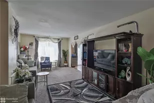 6411 Pioneer Dr, Macungie Boro, PA 18062 - Photo 17