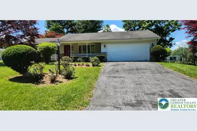 1205 Niblick Place, Lower Macungie Township, PA 18106 - Photo 3
