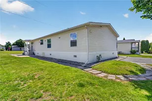 3331 Marworth Ct, Lower Macungie Township, PA 18062 - Photo 3