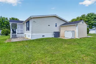3331 Marworth Ct, Lower Macungie Township, PA 18062 - Photo 49