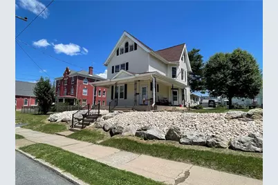 1219 3rd Street #1, North Catasauqua Bor, PA 18032 - Photo 1