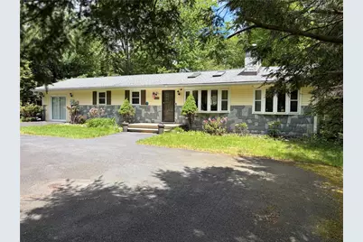 215 Larch Oval, Coolbaugh Twp, PA 18466 - Photo 3