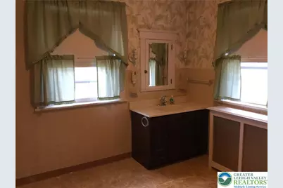 1105 Main Street, Slatington Boro, PA 18080 - Photo 15