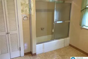 1015 Main St, Slatington Boro, PA 18080 - Photo 17