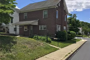1015 Main St, Slatington Boro, PA 18080 - Photo 29