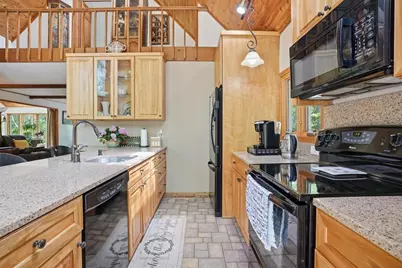 1517 Deer Run, Bushkill, PA 18324 - Photo 17