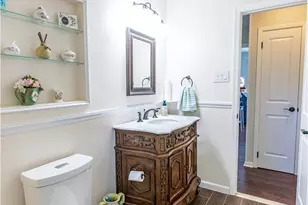 116 Oxford Dr, Palmer Twp, PA 18045 - Photo 21