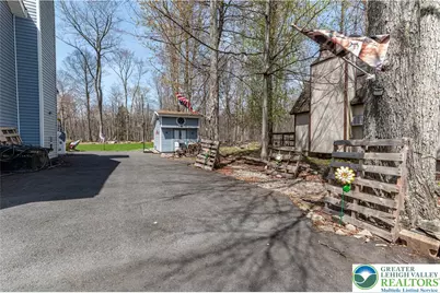 945 Country Place Drive, Coolbaugh Twp, PA 18466 - Photo 33