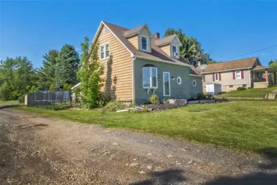 331 E Lizard Creek Road, East Penn Twp, PA 18235 - Photo 3