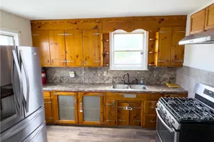 723 Washington Ave, Bethlehem City, PA 18017 - Photo 3