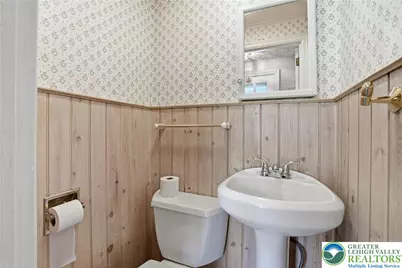 3827 Park Avenue, North Whitehall Township, PA 18078 - Photo 15