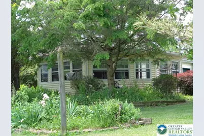 8166 Sharon Drive, Washington Township, PA 18080 - Photo 11