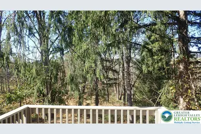 2556 N Delaware Drive, Upper Mt Bethel Twp, PA 18343 - Photo 3