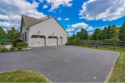 6000 Pond View Terrace, East Allen Township, PA 18014 - Photo 5