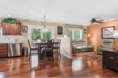 8 Raleigh Court, Lower Pottsgrove Twp, PA 19464 - Photo 9
