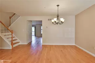 2606 Sapphire Ln, Bethlehem Township, PA 18020 - Photo 7