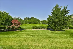 2606 Sapphire Ln, Bethlehem Township, PA 18020 - Photo 23